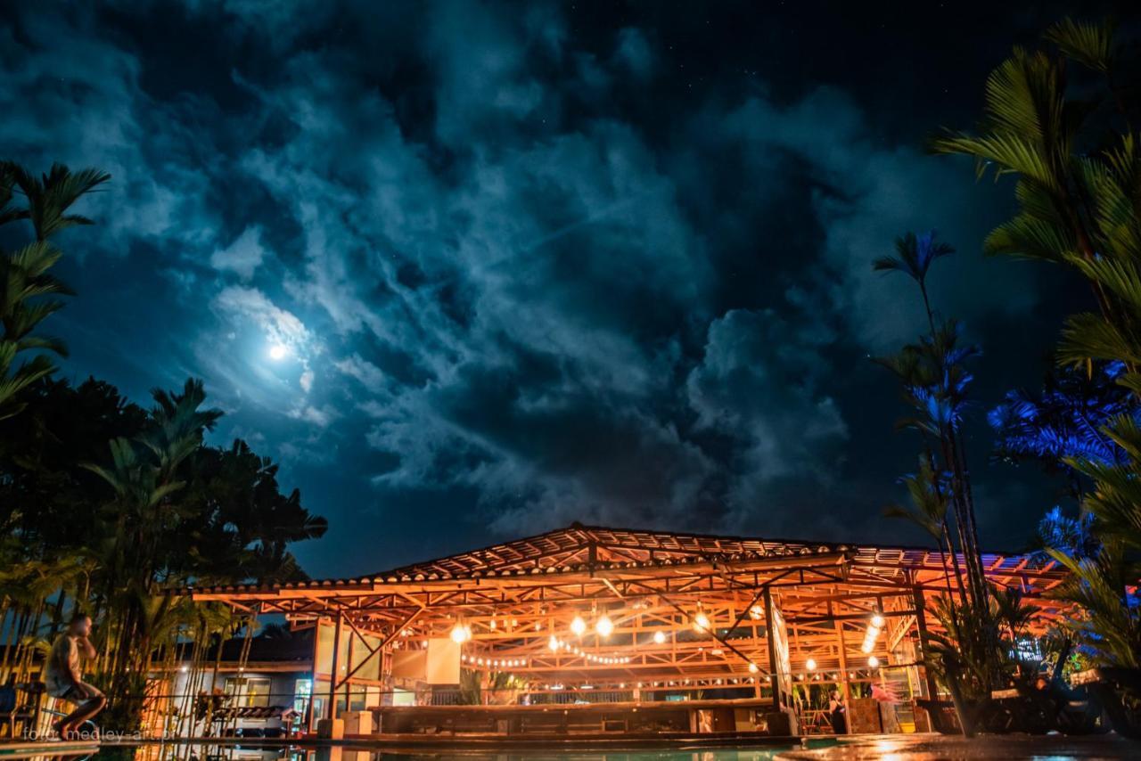 Arenal Backpackers Resort La Fortuna Εξωτερικό φωτογραφία The stage at the Amphitheater